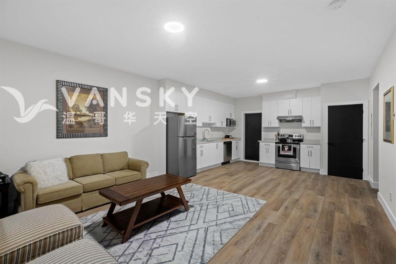 240618114412_Basement Living Room 1 - 14273 Vine Ave in White Rock.jpg